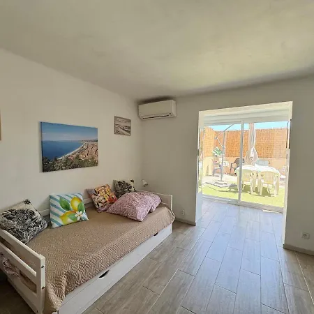 Apartament Jolie Climatise Avec Piscine *