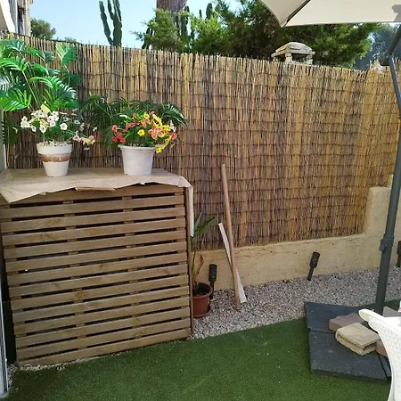 Apartament Jolie Climatise Avec Piscine